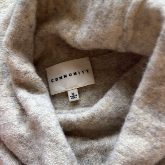 Aritzia Community Yak-Wool Turtleneck Sweater Size XS | Heather Gray | Capsule | - Picture 6 of 9